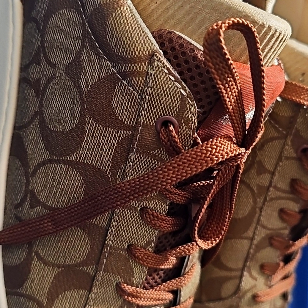 Coach Mens low top jacquard brown tan and off white. Size 11.5